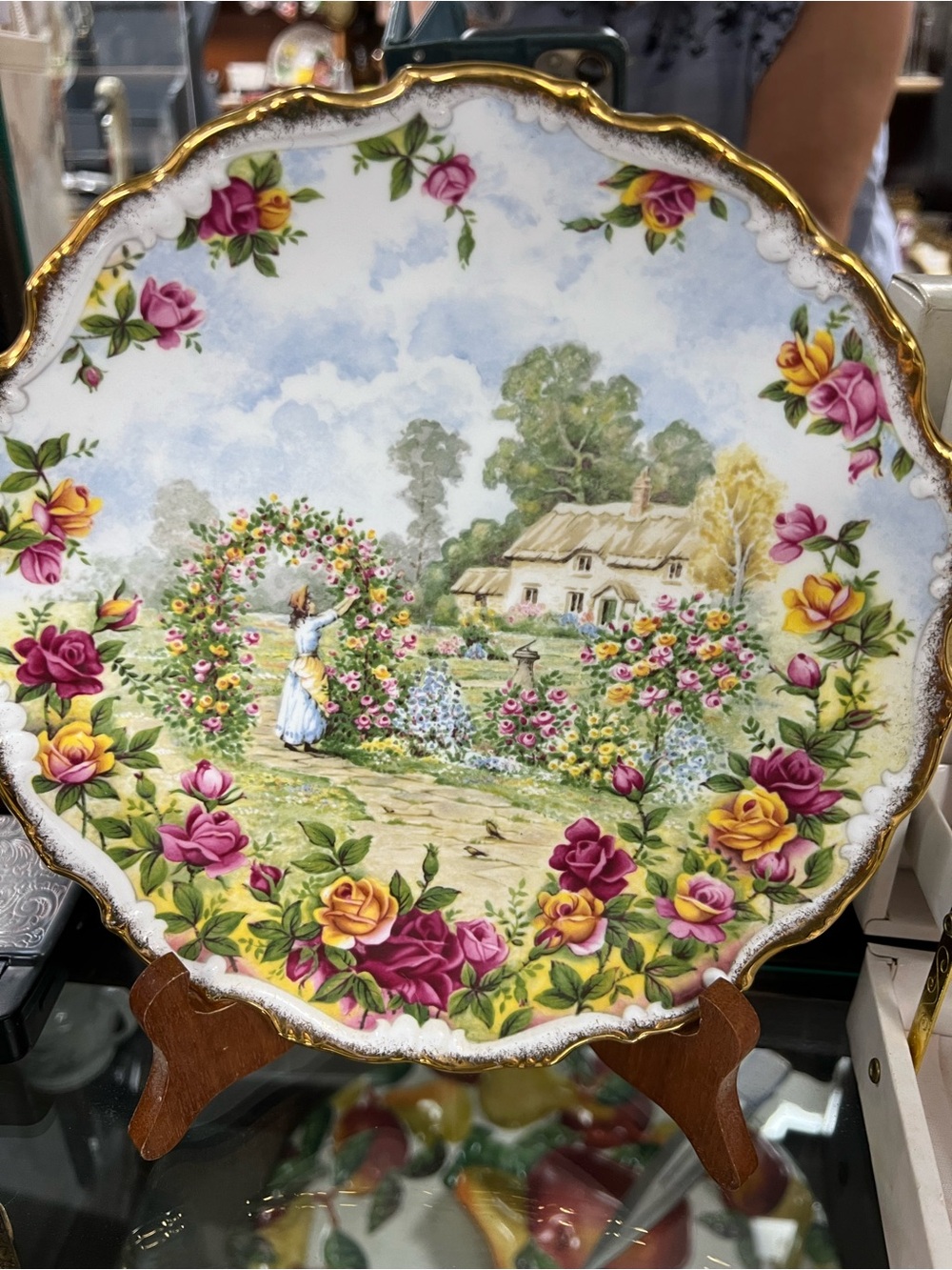 Royal Albert Pink & Yellow Rose Garden Cottage Plate